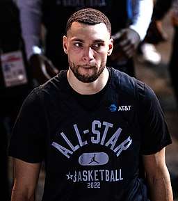 Description English: Zach Lavine during the 2022 NBA All-Star Weekend at the Rocket Mortgage FieldHouse in Cleveland Date 19 February 2022, 11:47:29 Source https://www.flickr.com/photos/edrost88/51914891613/ Author Erik Drost
