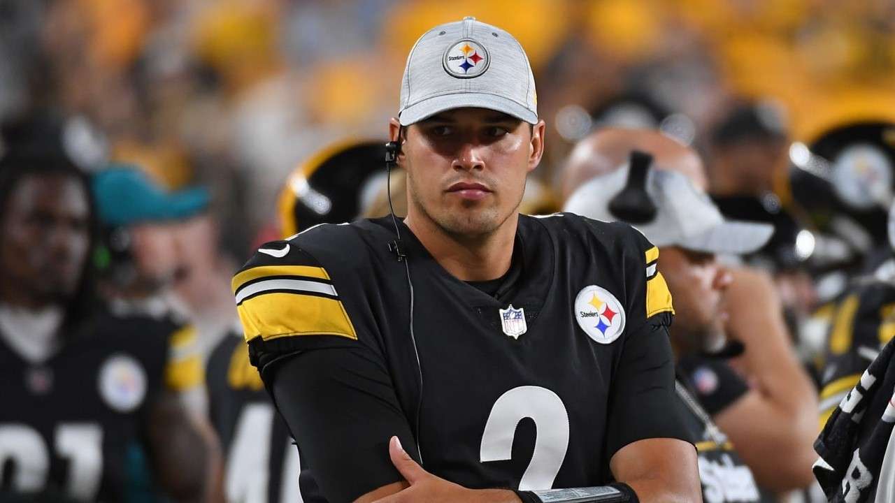 Steelers re-signing Mason Rudolph