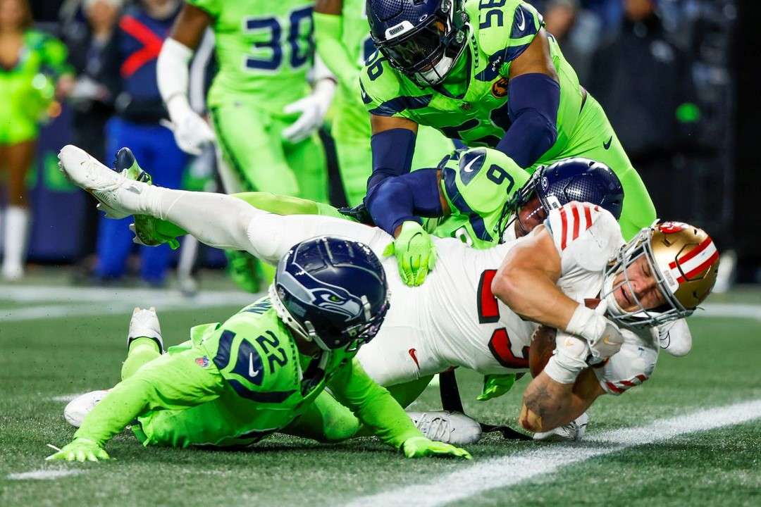 49ers beat Seahawks on last Thanksgiving game