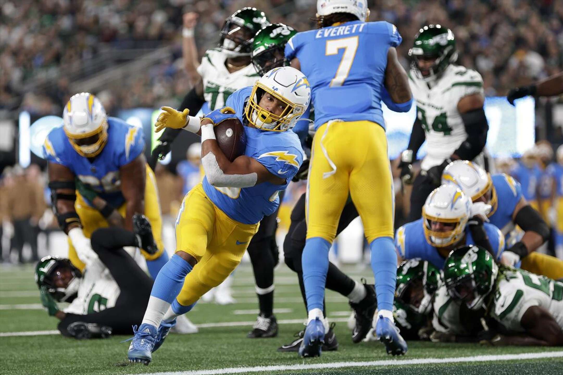 Chargers beat Jets on MNF