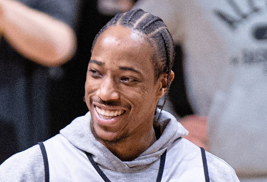 By Erik Drost - DeMar DeRozan, CC BY 2.0, https://commons.wikimedia.org/w/index.php?curid=116680531